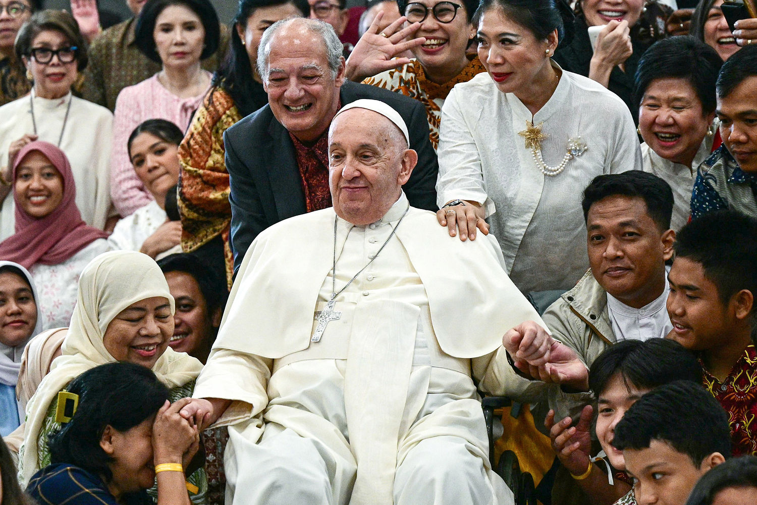 Pope urges fight against extremism and climate change at Southeast Asia’s largest mosque